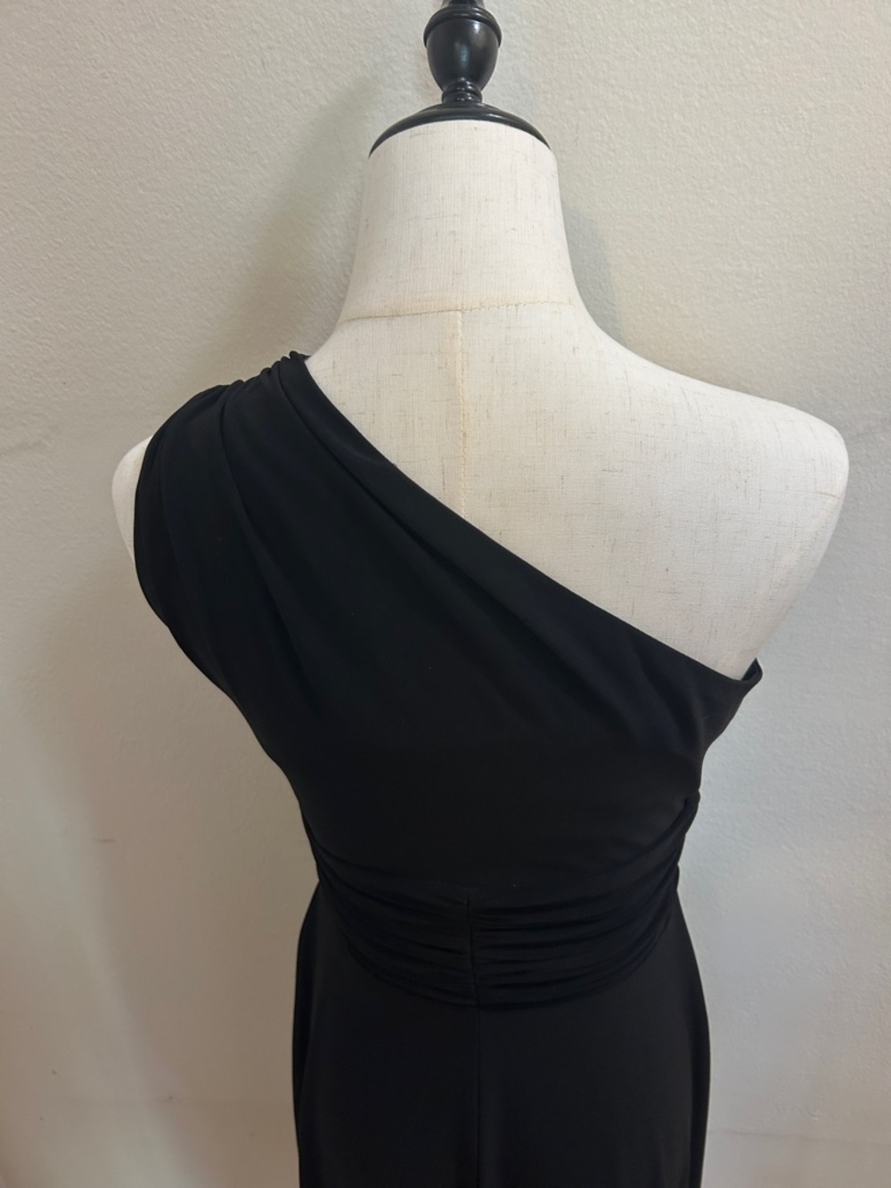 Evan Picone One-Shoulder Black Cocktail Dress 🌹 - Picture 9 of 10